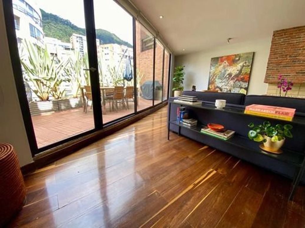 Apartamento de 3 alcobas en venta en Chapinero Alto, Bogotá, 185 m² · foto 3 de 12