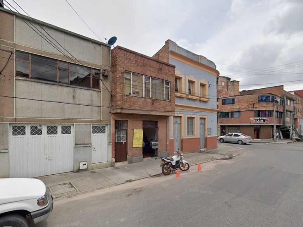 Casa de 2 alcobas en venta en Samper Mendoza, Bogotá, 266 m² · foto 3 de 13