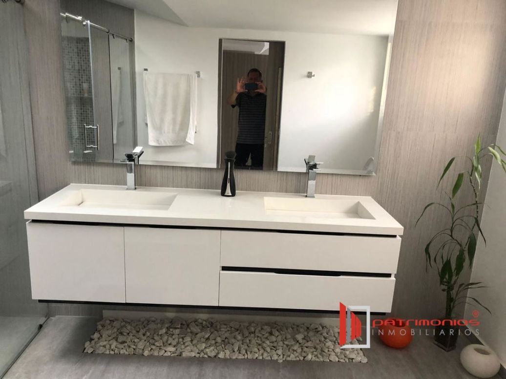 Casa de 4 alcobas en venta en Alhambra, Bogotá, 360 m² · foto 13 de 20