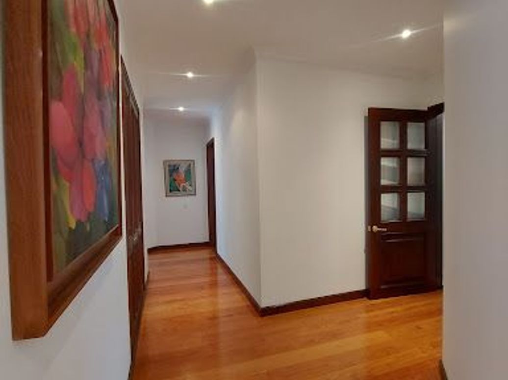 Apartamento de 5 alcobas en venta en Niza Suba, Bogotá, 400 m² · foto 16 de 20