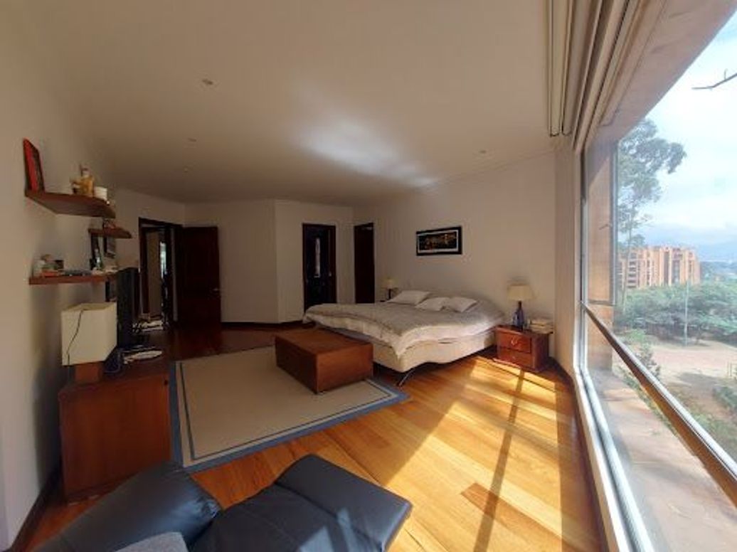 Apartamento de 5 alcobas en venta en Niza Suba, Bogotá, 400 m² · foto 12 de 20