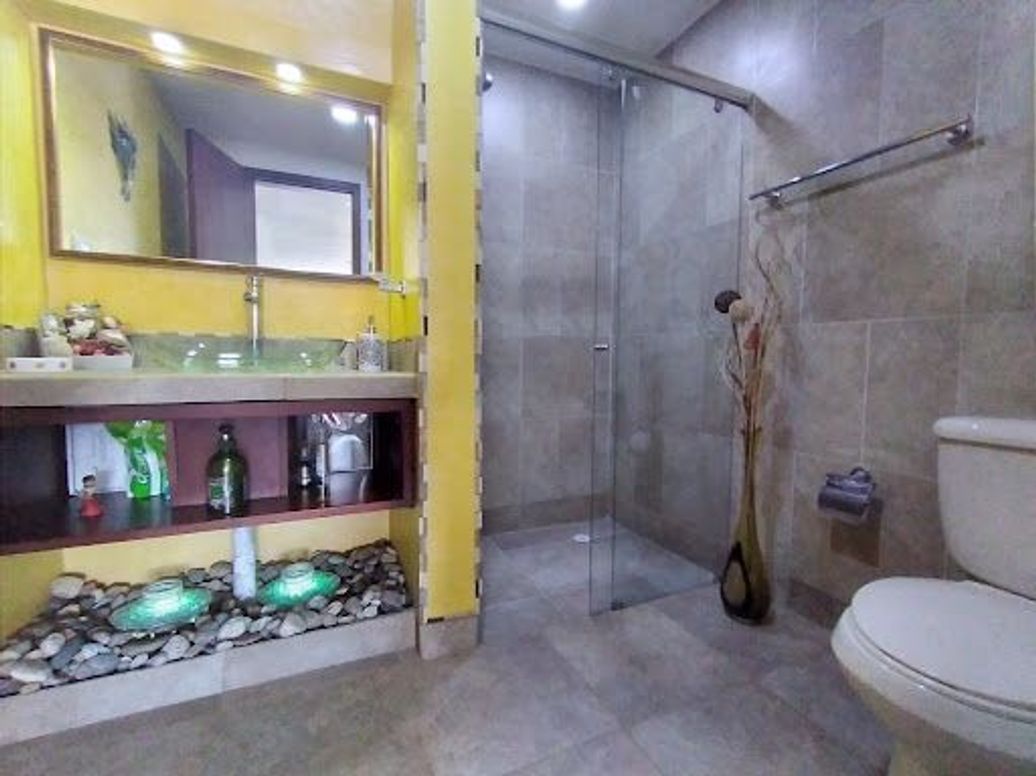 Apartamento de 3 alcobas en venta en La Castellana, Bogotá, 153 m² · foto 18 de 20