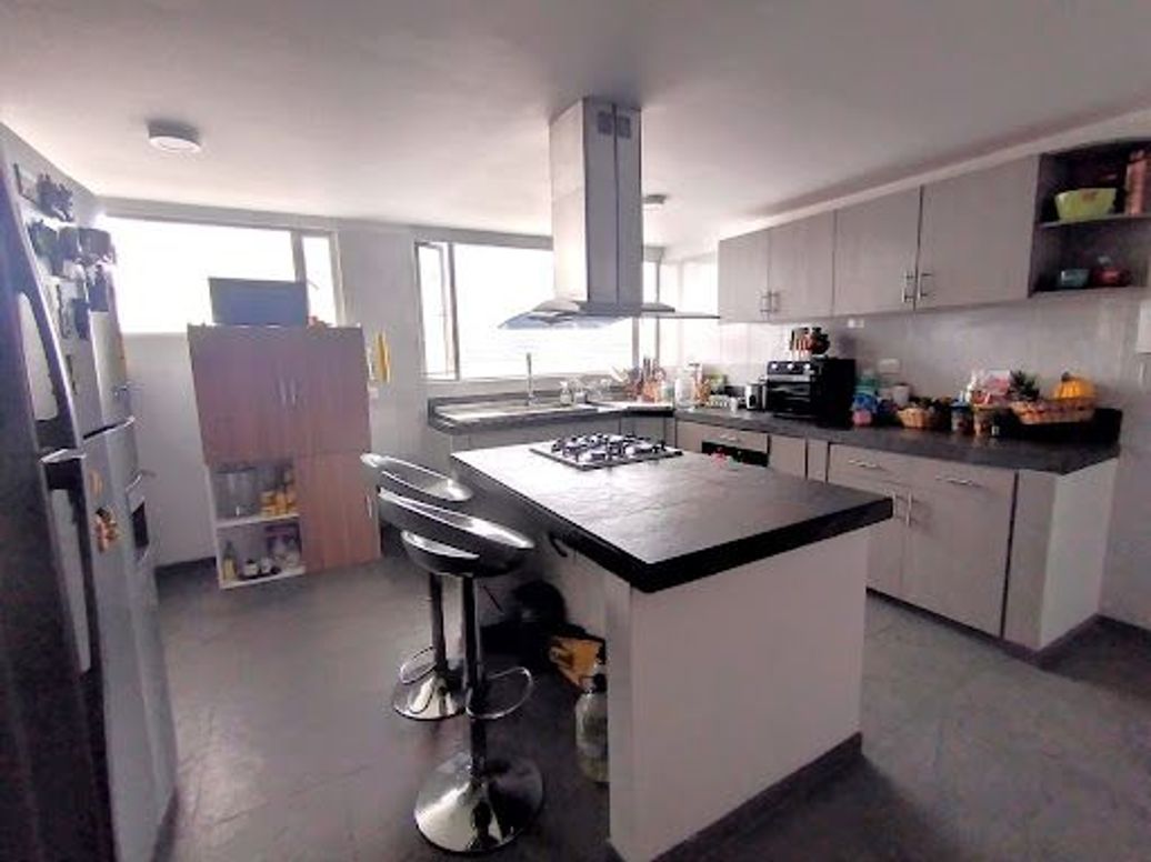Apartamento de 3 alcobas en venta en La Castellana, Bogotá, 153 m² · foto 19 de 20