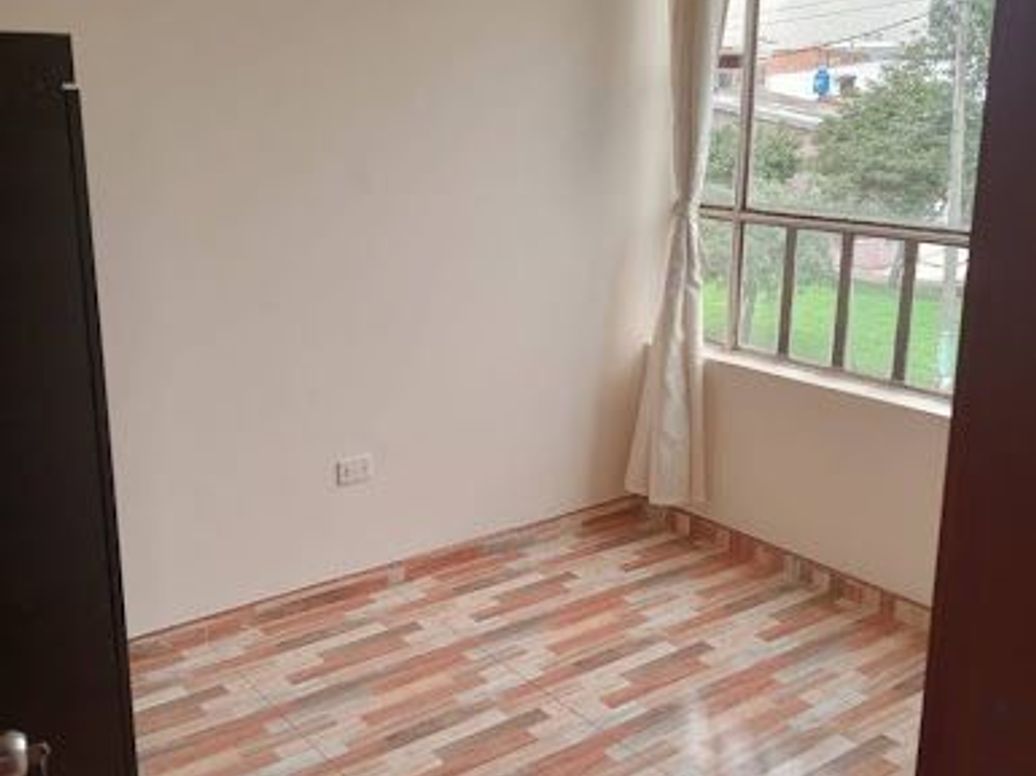 Casa de 9 alcobas en venta en Villa Claudia, Bogotá, 350 m² · foto 14 de 20