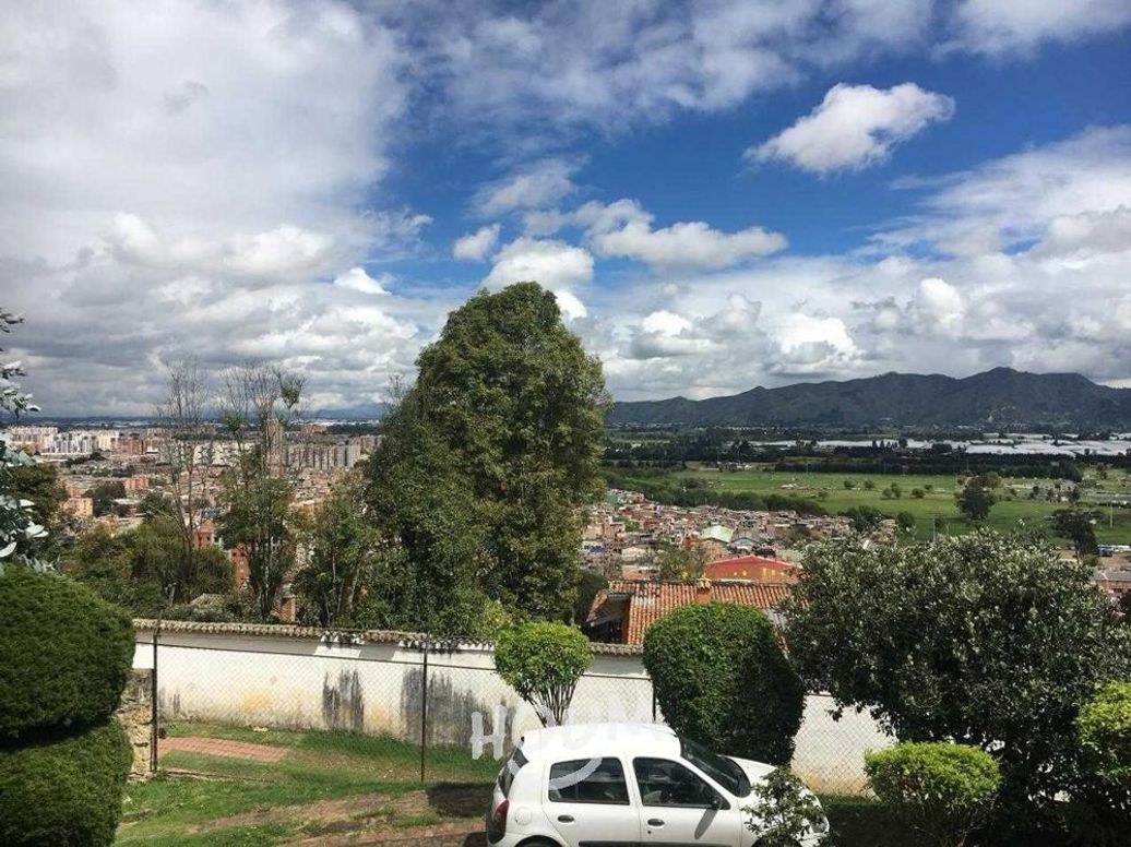 Casa de 4 alcobas en venta en Altos De Suba, Bogotá, 220 m² · foto 10 de 20