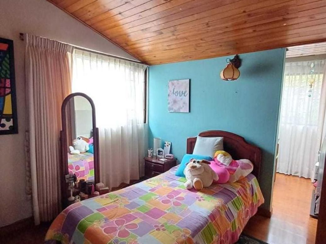 Casa de 4 alcobas en venta en Altos De Suba, Bogotá, 220 m² · foto 15 de 20