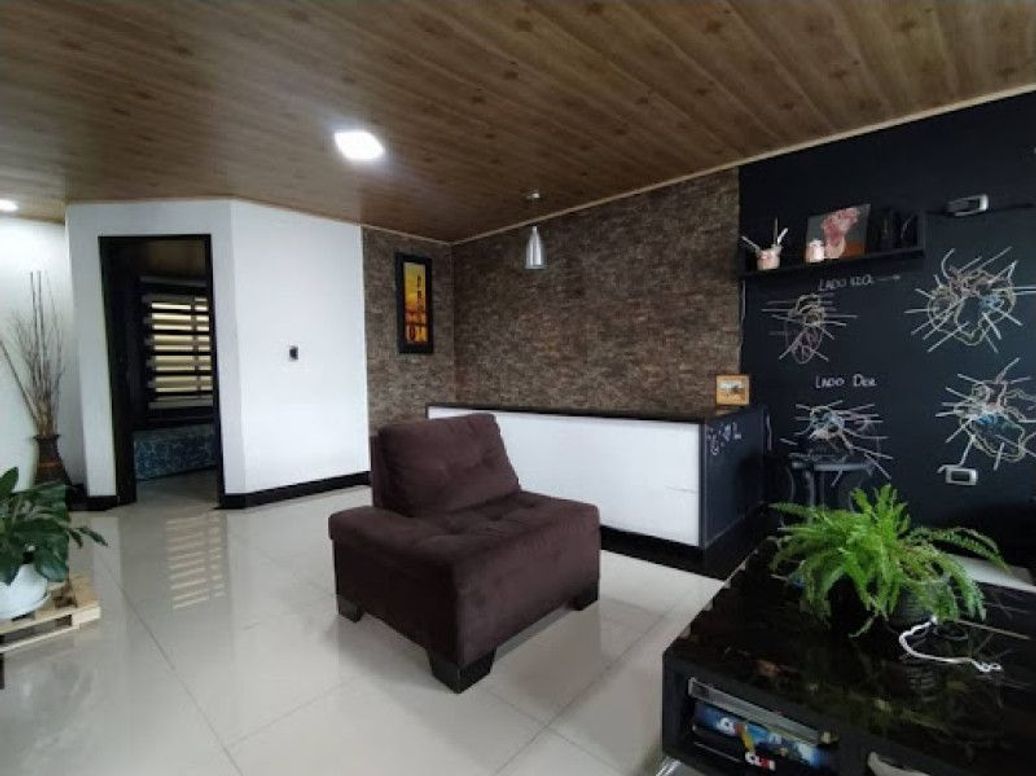 Casa de 6 alcobas en venta en El Tintal, Bogotá, 286 m² · foto 19 de 20