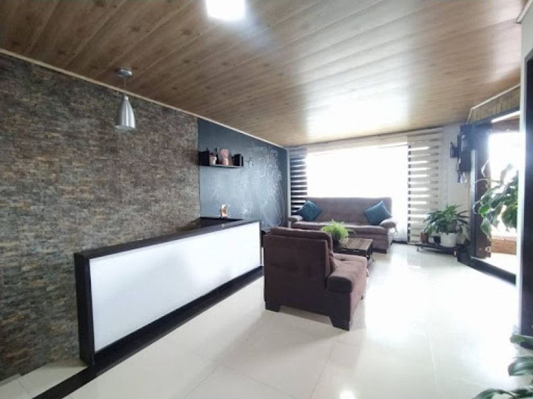 Casa de 6 alcobas en venta en El Tintal, Bogotá, 286 m² · foto 18 de 20