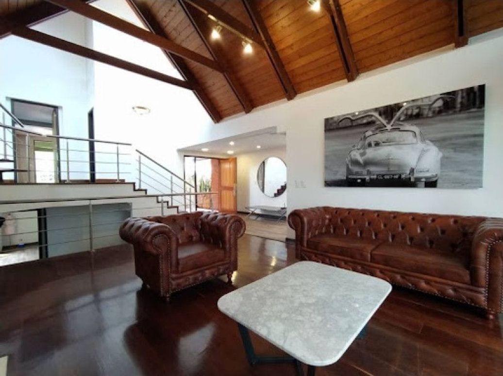 Casa de 4 alcobas en venta en Sierras Del Moral, Bogotá, 350 m² · foto 2 de 20