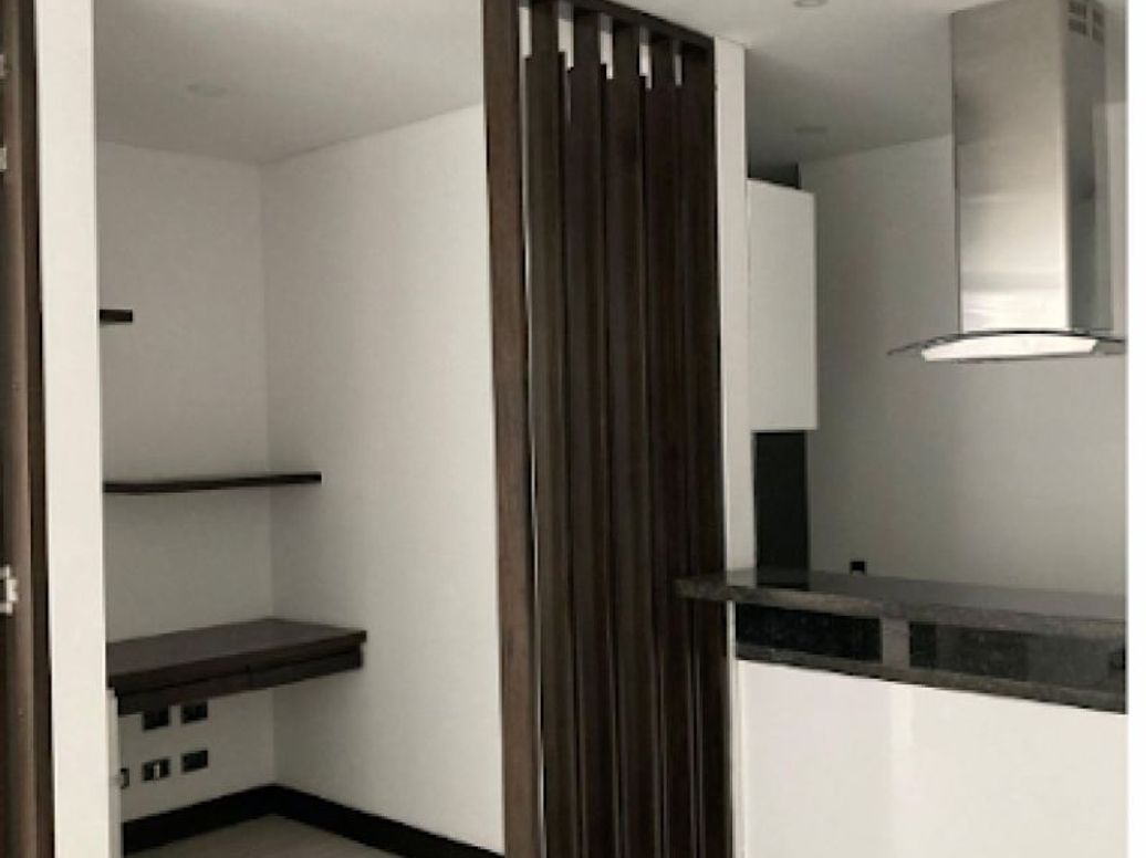 Apartaestudio en venta en Bella Suiza, Bogotá, 61 m² · foto 3 de 16
