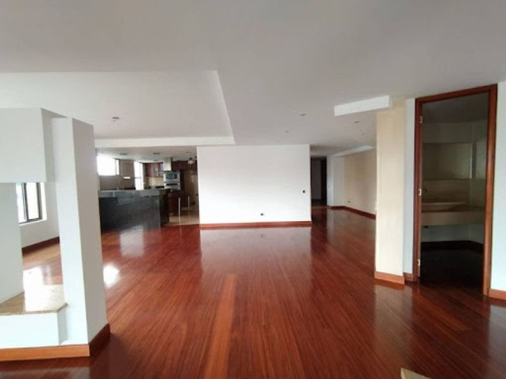Apartamento de 4 alcobas en venta en San Patricio, Bogotá, 400 m² · foto 2 de 20