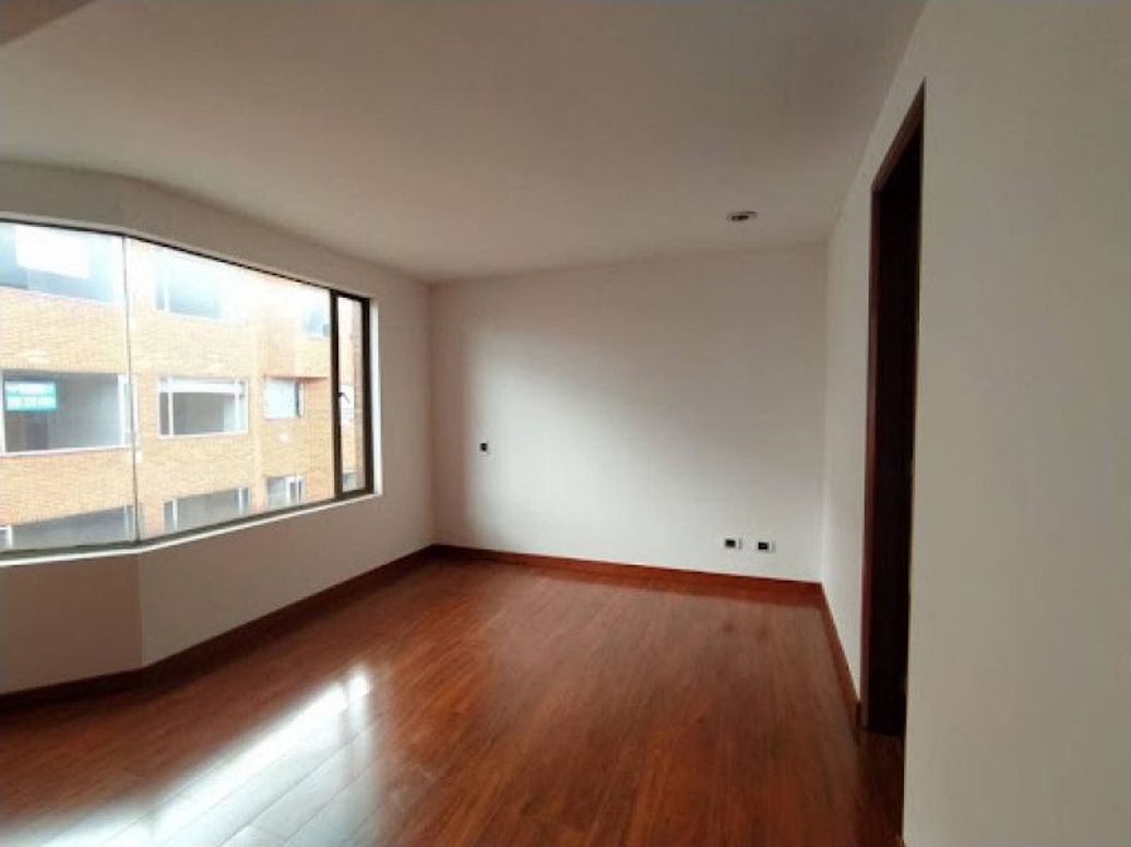 Apartamento de 4 alcobas en venta en San Patricio, Bogotá, 400 m² · foto 15 de 20