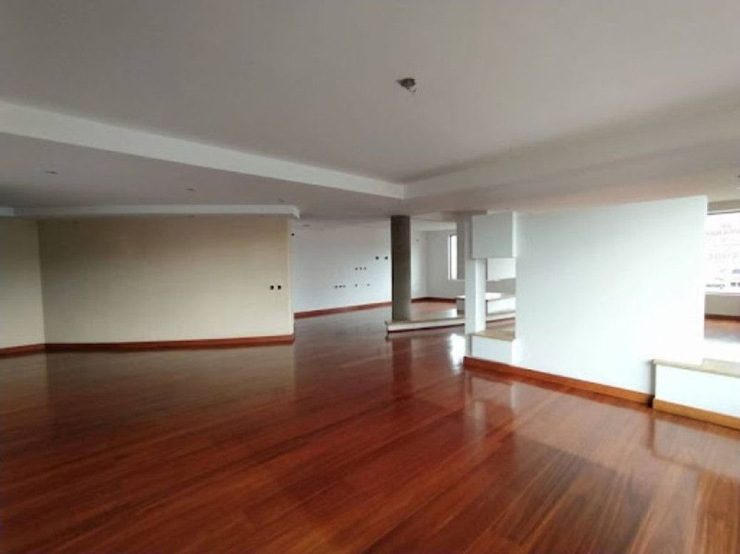 Apartamento de 4 alcobas en venta en San Patricio, Bogotá, 400 m² · foto 5 de 20