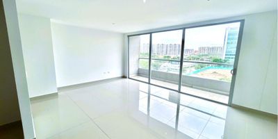 Mint es un conjunto cerrado conformado por 3 torres de 20 pisos cada uno con 4 apartamentos por piso y 3 niveles de parqueaderos cubiertos.
Bienvenido a tu nuevo hogar! 
Este encantador apartamento se encuentra en una ubicación inmejorable, a solo pasos del corredor universitario, colegios y la Portoazul, lo que lo convierte en el lugar perfecto para disfrutar de la comodidad y la accesibilidad. 
Con 122.54m² de construccion y 107.98m² de area privada, este moderno y equilibrado apartamento te ofrece todo lo que necesitas. 
Al entrar, te recibirán un salón comedor luminoso que se integra a una terraza despejada, ideal para relajarte y disfrutar de tu entorno. La cocina semi abierta es perfecta para aquellos que aman cocinar y socializar al mismo tiempo, y cuenta con una zona de servicio y un baño social para mayor comodidad. Tres alcobas, cada una con su baño privado, tendrás la privacidad que deseas. La habitación principal cuenta con un vestier, brindando un toque extra de lujo.