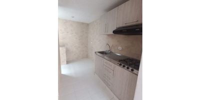 
Arriendo  apartamento ubicado en el conjunto Alborada real 2 conjunto cerrado con parqueadero visitantes , salon social y parque infantil.

Consta de :


 Sala comedor pisos laminados 
 Cocina integral con excelentes acabados 
 Zona de lavanderia
 tres habitaciones con closet 
 Baño auxiliar con divisiones en vidrio y acabados de lujo 
 Vertier y baño en habitacion principal 
 Estudio.


Mayores informes 3014135110


 

 

Bighouse Inmobiliaria , Inmobiliaria en Zipaquirá, Inmobiliaria en Bogotá, Inmobiliaria en Cajica, Inmobiliaria en Chia, Inmobiliaria en Nemocon  Inmobiliaria en Cogua, Inmobiliaria en Cota,  Inmobiliaria en Sopo, Arriendo casa, se arrienda casa, arriendo apartamento, arriendo lote, arriendo loca, arriendo oficina, ganga, permuta, remate, remates, vendo apartamento, vendo casa, vendo lote, vendo local, se vende casa, se vende apartamento, se vende finca, se arrienda finca, se arrienda casa, se arrienda local, ventas, asesorías, arriendos, avaluos comerciales, Inmobiliaria, Bighouse inmobiliaria.
