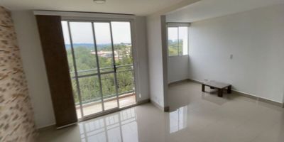 Codigo 691FR7692 Se vende apartamento en Rionegro Horizontes de la católica con lindos acabados, consta de cocina integral, sala comedor, balcón con gran vista al exterior, habitación principal con vestier y baño privado, habitación auxiliar, baño auxiliar, estudio, parqueadero, zona de lavado, y depósito. En unidad cerrada con vigilancia, parqueadero de visitantes.
