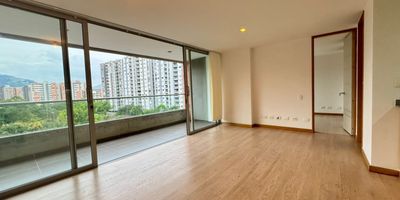 Moderno apartamento en el exclusivo sector de Benedictinos, Envigado. Cuenta con acabados de alta calidad, diseno contemporaneo y excelente iluminacion natural. Ubicado en unidad residencial familiar con completas zonas comunes: piscina, gimnasio, juegos infantiles y mas. Cerca de centros comerciales, supermercados, colegios y con excelentes rutas de transporte. No pierdas esta oportunidad, contactanos y agenda tu visita !