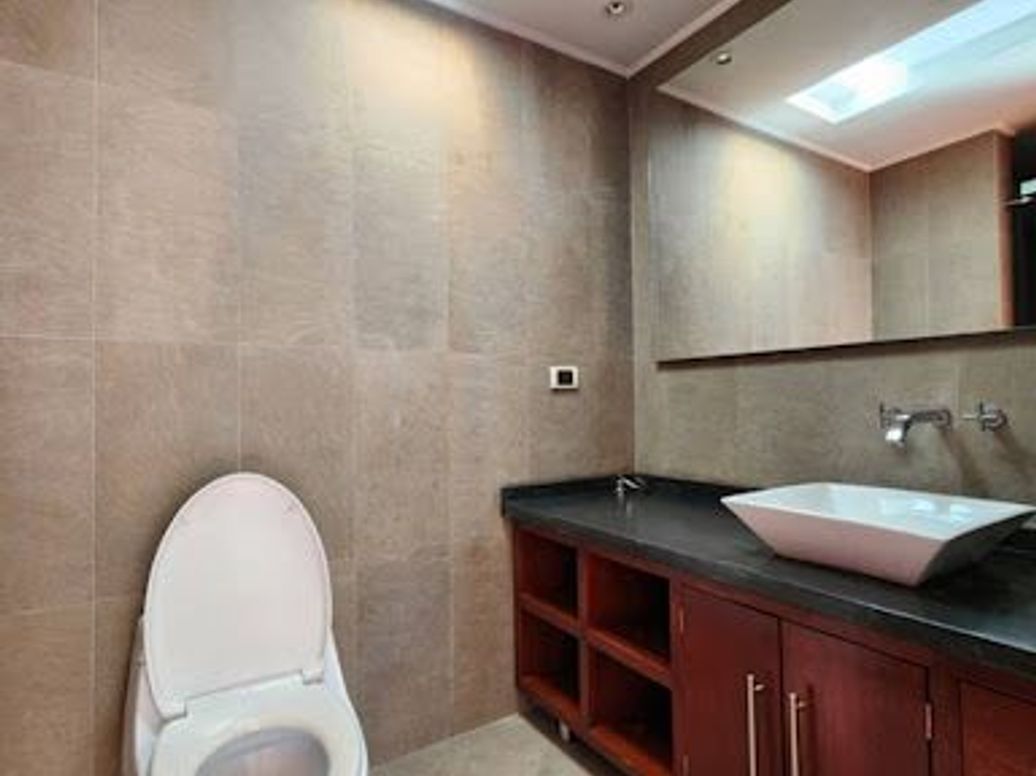 Apartamento de 5 alcobas en venta en Santa Barbara Occidental, Bogotá, 340 m² · foto 19 de 20