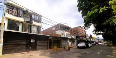 Naranjo Ltda arrienda apartamento barrio Gaitan Carrera 1 D  Num 72- 68 apto 301 a una cuadra de la calle 70 sector bambinas. Cerca a supermercados, centros comerciales, estaciones del MIO. Consta de sala comedor amplia, 2 habitaciones, 1 closet, , cocina semi integral con red de gas natural, tipo barra, zona de oficios, 1 baño, opcional parqueadero moto. Servicios independientes Agenda tu cita. 3169472528- 3175580093- 3157075676  - 3167050331 -3157200137- 602 8816567.