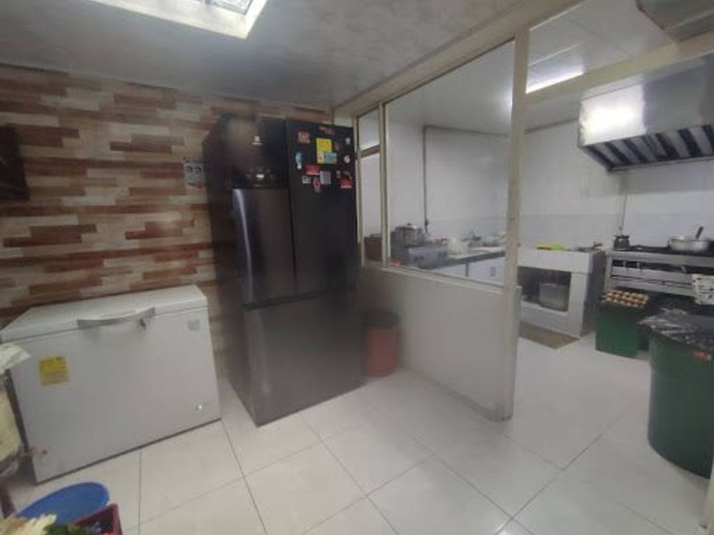 Casa de 3 alcobas en venta en Garces Navas, Bogotá, 266 m² · foto 7 de 18