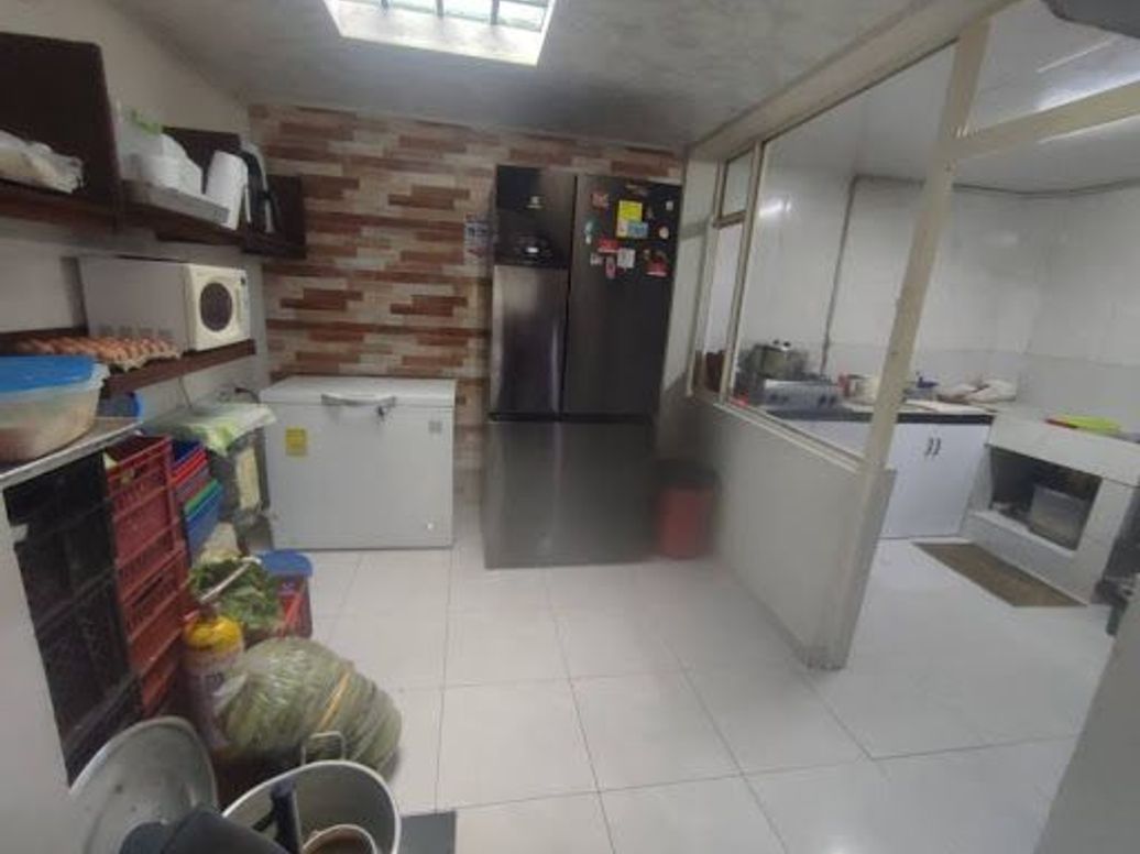 Casa de 3 alcobas en venta en Garces Navas, Bogotá, 266 m² · foto 5 de 18