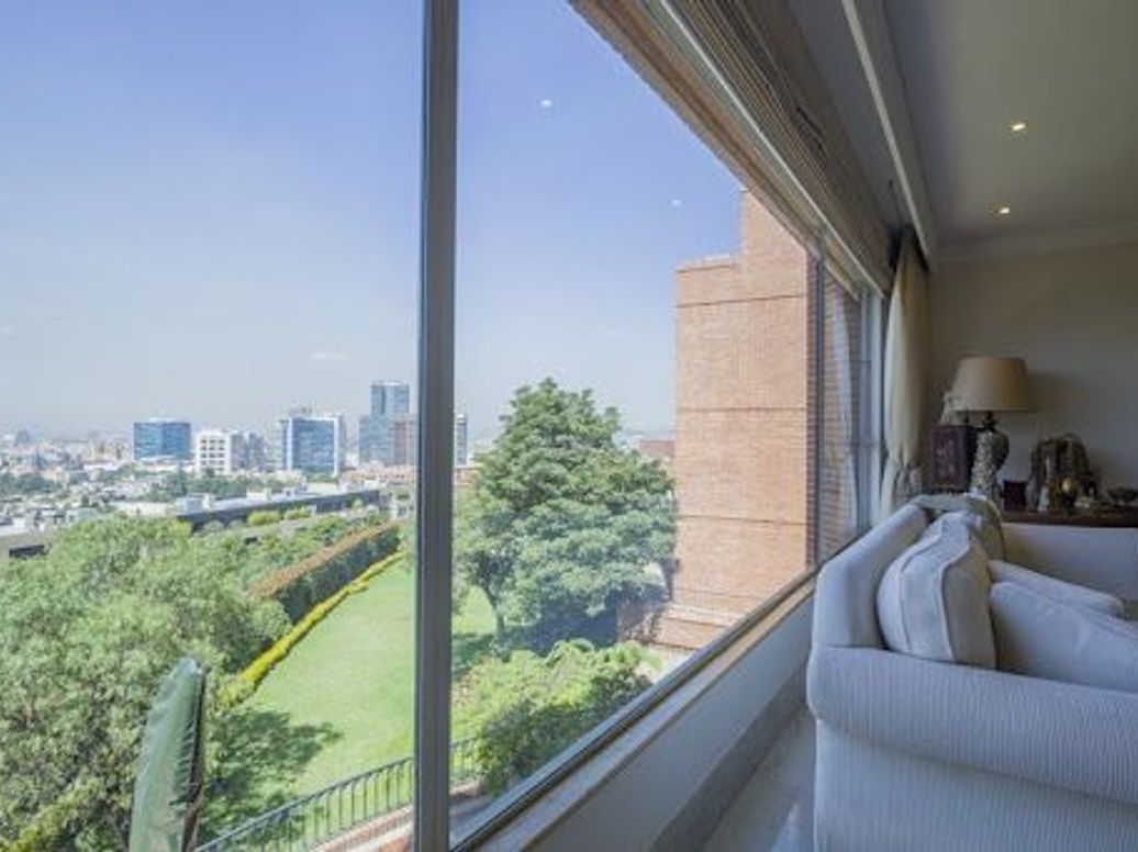 Apartamento de 4 alcobas en venta en Santa Barbara Alta, Bogotá, 404 m² · foto 6 de 20
