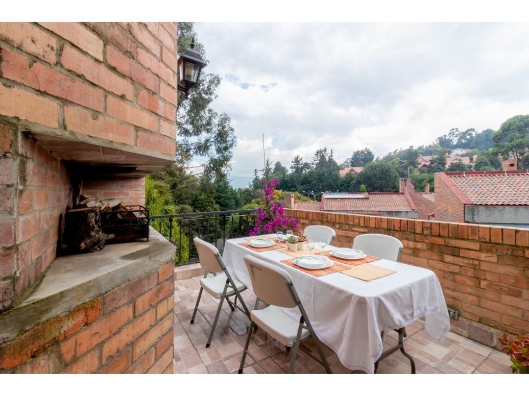 Casa de 3 alcobas en venta en Gratamira, Bogotá, 302 m² · foto 7 de 20