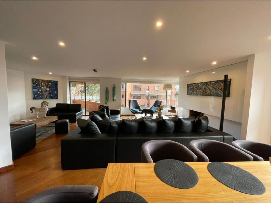 Apartamento de 3 alcobas en venta en Sierras Del Moral, Bogotá, 220 m² · foto 4 de 20