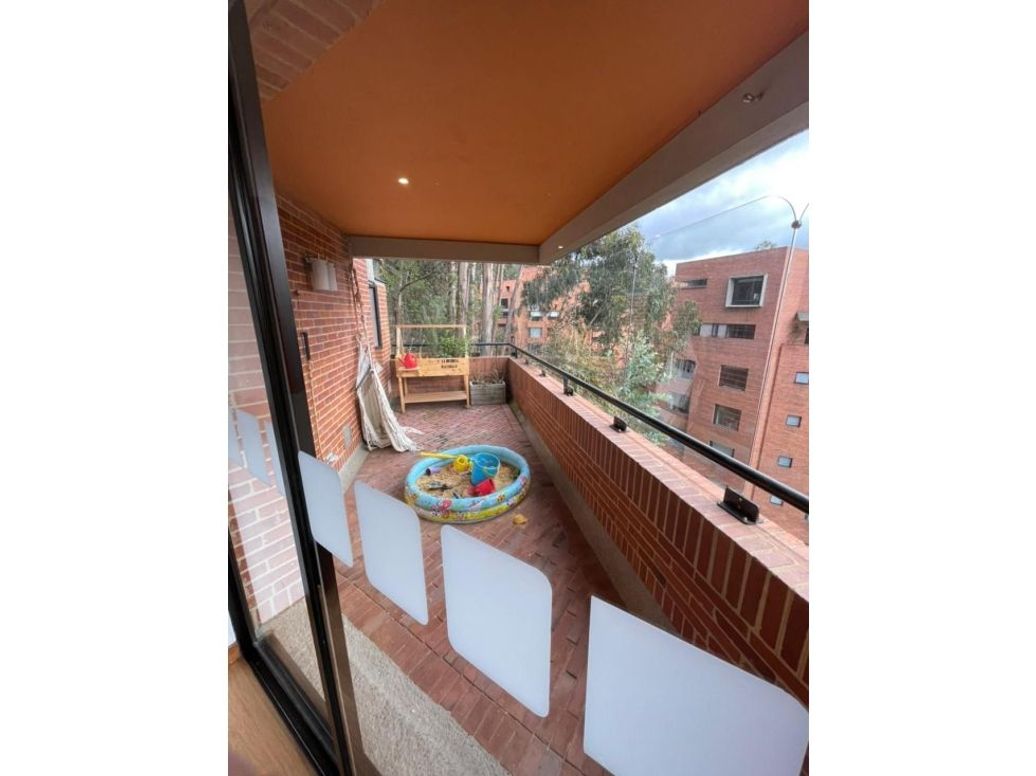 Apartamento de 3 alcobas en venta en Sierras Del Moral, Bogotá, 220 m² · foto 10 de 20