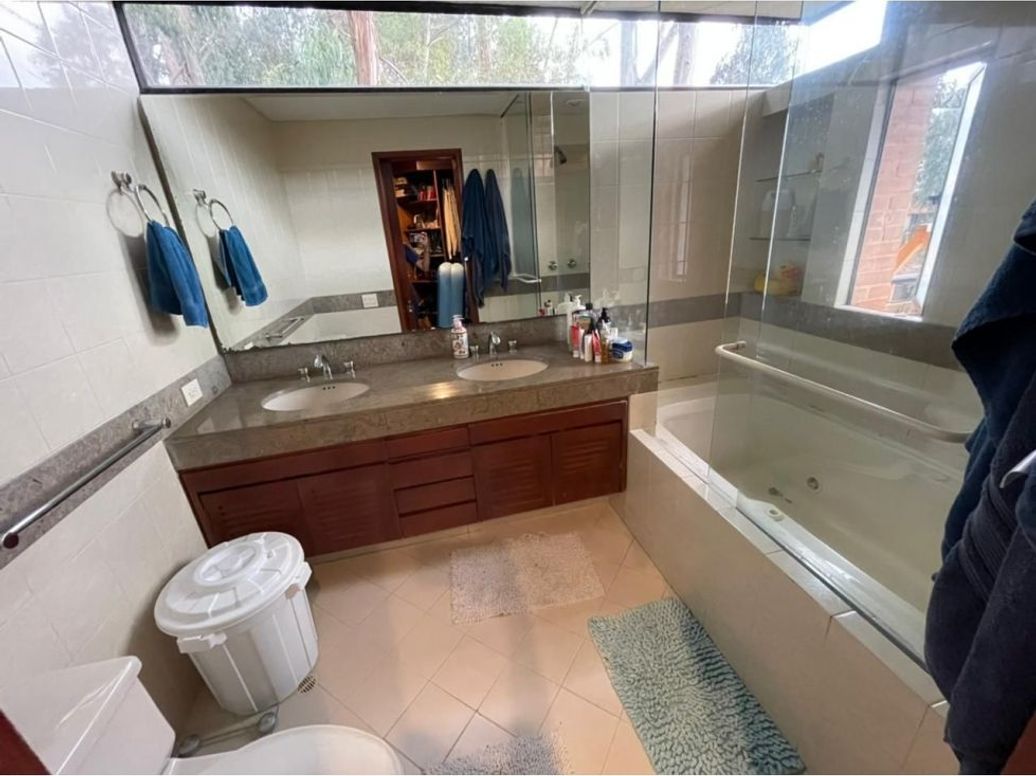 Apartamento de 3 alcobas en venta en Sierras Del Moral, Bogotá, 220 m² · foto 19 de 20