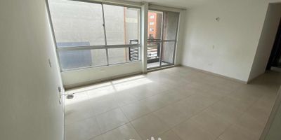 [VEN] ID HOUM: 153118

En Houm te ayudamos de forma fácil y segura. Los beneficios de comprar con nosotros:
    • Te ayudamos a conseguir financiamiento a través de una asesoría personalizada
    • Mediación y seguimiento de todo el proceso
    • Ponemos a tu disposición profesionales en notariado, registro y asesoría jurídica
¡Solo te preocupas de las firmas!

Departamento en venta, ubicado en el barrio Julio Caro, con una superficie construida de 65.00 m² y superficie total de 67.00 m². 

Sus principales características son:

    • 3 dormitorios
    • 2 baños
    • No Admite mascotas
    • Año de construcción: 2017
            
Además, el inmueble cuenta con las siguientes amenidades:

    • Salón de eventos
    • Zona de juegos

Si compras con nosotros, te brindamos asesoría personalizada durante todo el proceso.
Más que una inmobiliaria, somos Houm.
*Aplican T&C