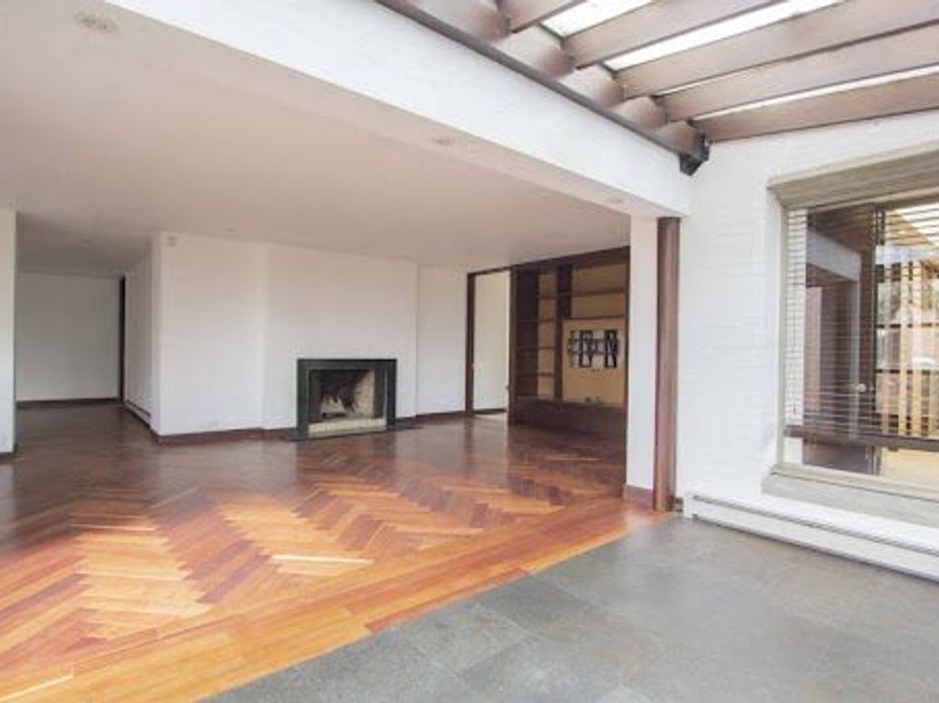 Apartamento de 4 alcobas en venta en Los Rosales, Bogotá, 525 m² · foto 17 de 20
