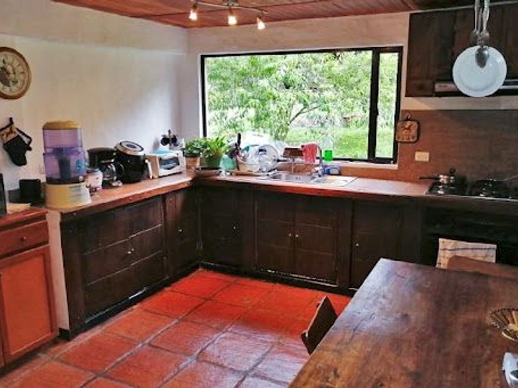 Casa de 6 alcobas en venta en Bogotá, Bogotá, 380 m² · foto 9 de 19