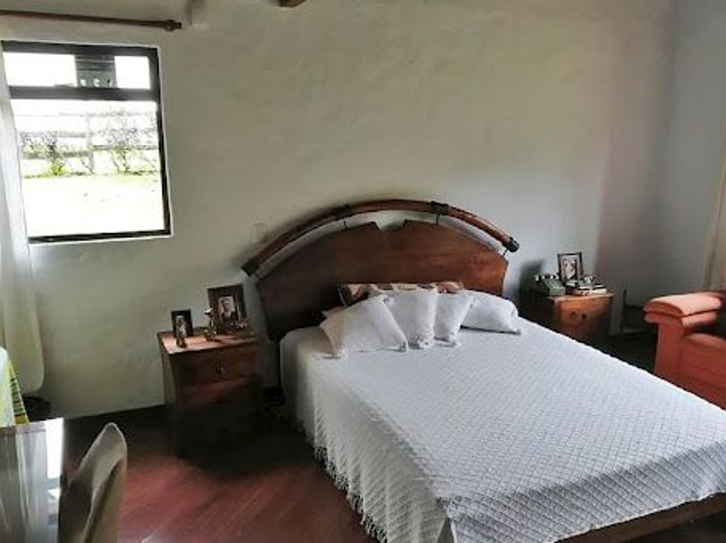 Casa de 6 alcobas en venta en Bogotá, Bogotá, 380 m² · foto 11 de 19
