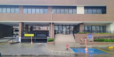 Este apartamento te permite disfrutar una excelente vista, iluminacion natural gran parte del dia. Esta situado en una zona tranquila y residencial de FUNZA, en unidad completa, ubicado en el piso 2 acceso por escaleras, NO TIENE ASCENSOR. Cuenta con 2 alcobas, 
 3 banos, sala comedor con balcon, cocina integral, , , cortinas, puerta de seguridad, 1 parqueadero, 1 deposito,  Este inmueble te ofrece facil acceso a vias principales. 