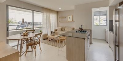 Cesión de derechos, ubicación privilegiada en el desarrollo más importante del Valle del Aburrá a un paso del centro comercial Fabricato en Bello, donde tendrás acceso a una amplia gama de servicios, entretenimiento y opciones gastronómicas, todo a tu alcance. Conoce este increíble proyecto y disfruta de todo lo que te ofrece. Apartamento bien distribuido, con excelentes zonas comunes para el disfrute de la familia, son 60,89 M2 distribuidos en 2 alcobas, 2 baños, cocina abierta, balcón, parqueadero y cuarto útil , Se entrega con acabados, zonas comunes Fotos del apto Modelo. Entrega en junuio de 2025, vista interior. Torre 3 A.