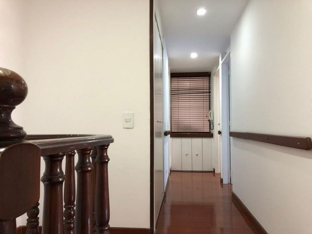 Apartamento de 3 alcobas en venta en Ub. Cordoba, Bogotá, 108 m² · foto 7 de 13