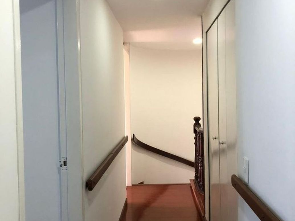 Apartamento de 3 alcobas en venta en Ub. Cordoba, Bogotá, 108 m² · foto 8 de 13