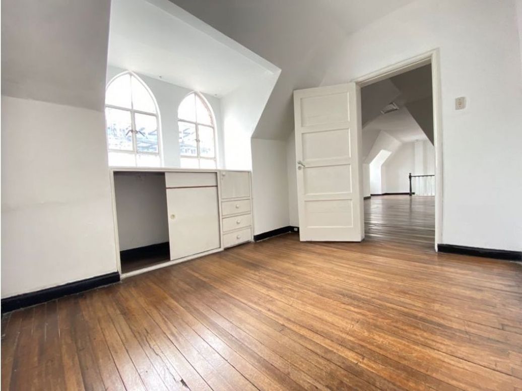 Casa de 8 alcobas en venta en Zona Industrial, Bogotá, 650 m² · foto 16 de 20