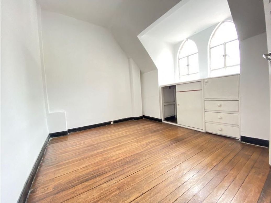Casa de 8 alcobas en venta en Zona Industrial, Bogotá, 650 m² · foto 17 de 20
