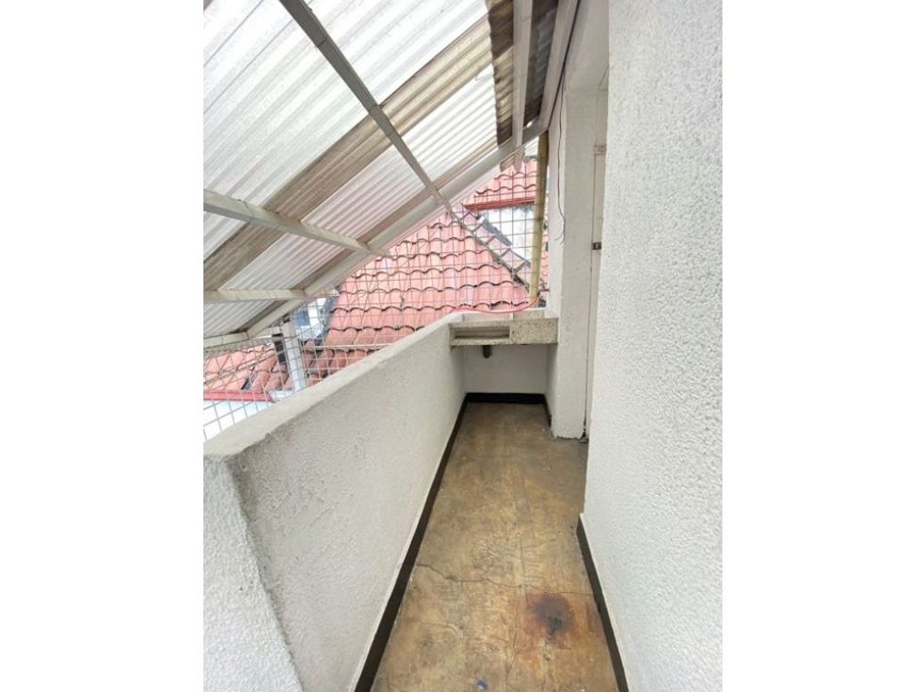 Casa de 8 alcobas en venta en Zona Industrial, Bogotá, 650 m² · foto 8 de 20