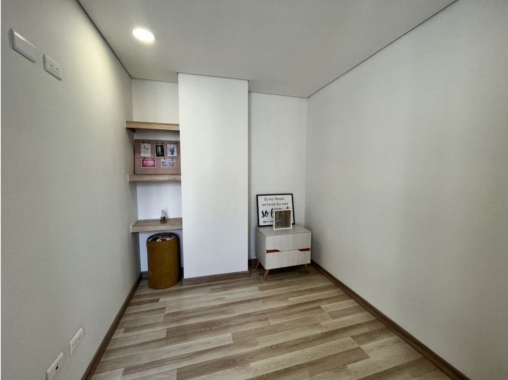 Apartamento de 3 alcobas en venta en Quinta Paredes, Bogotá, 98 m² · foto 9 de 16