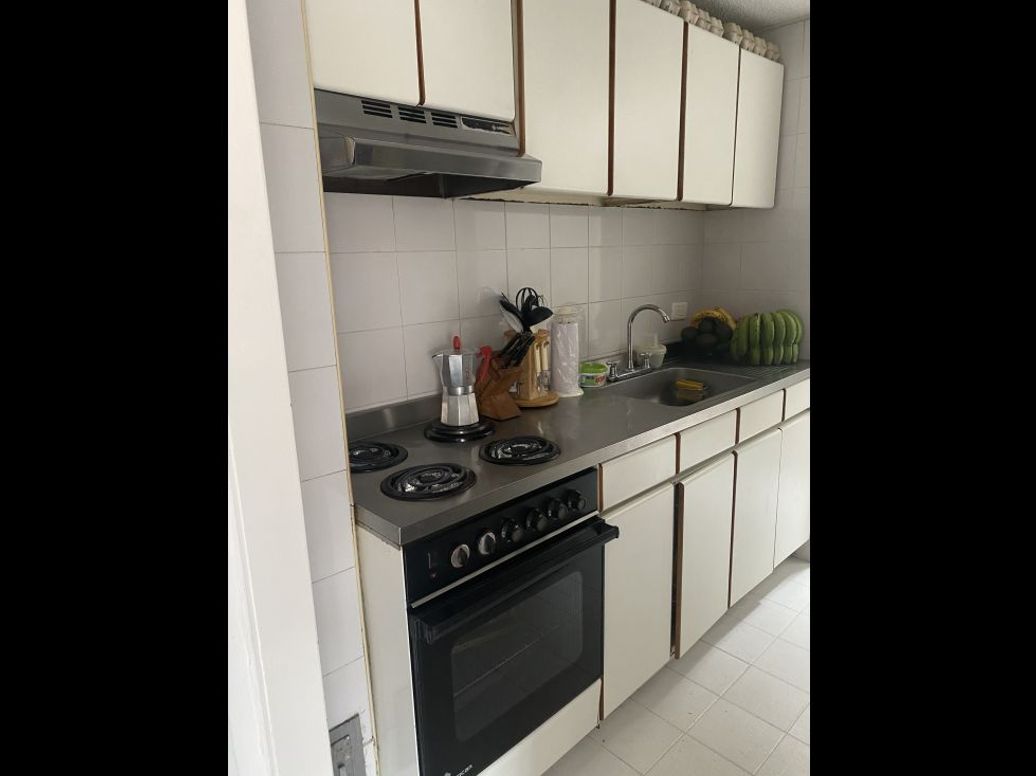 Apartamento de 3 alcobas en venta en Cedro Narvaez, Bogotá, 140 m² · foto 7 de 20
