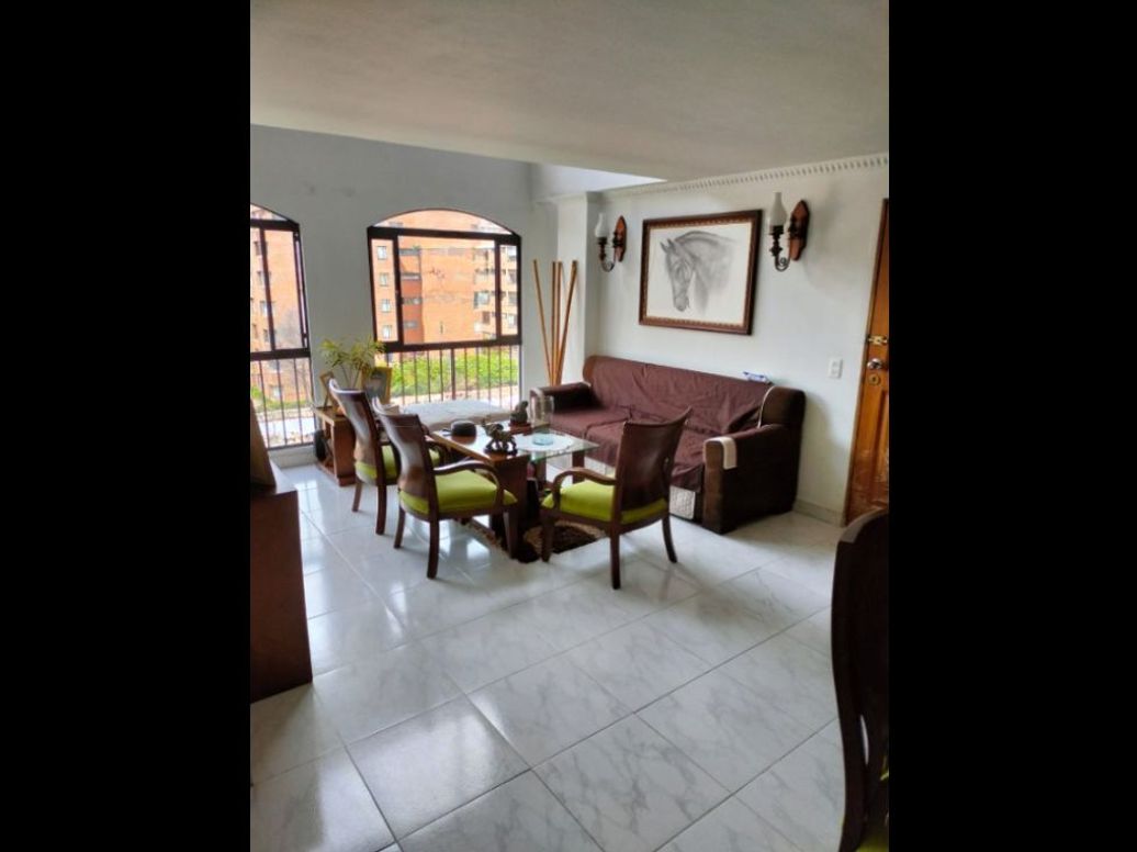Apartamento de 3 alcobas en venta en Cedro Narvaez, Bogotá, 140 m² · foto 3 de 20
