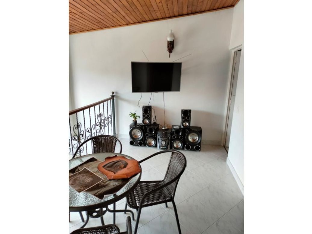 Apartamento de 3 alcobas en venta en Cedro Narvaez, Bogotá, 140 m² · foto 11 de 20