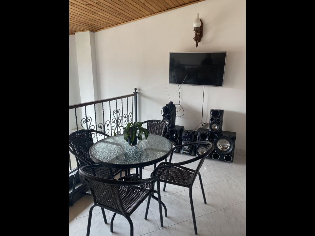 Apartamento de 3 alcobas en venta en Cedro Narvaez, Bogotá, 140 m² · foto 10 de 20