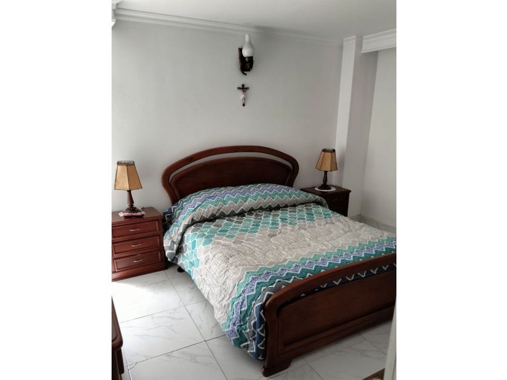 Apartamento de 3 alcobas en venta en Cedro Narvaez, Bogotá, 140 m² · foto 17 de 20