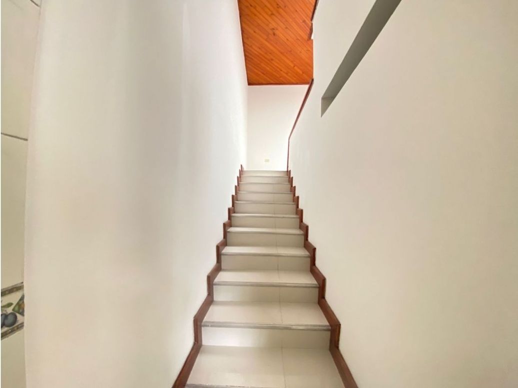 Casa en venta en Normandía, Bogotá · foto 8 de 20