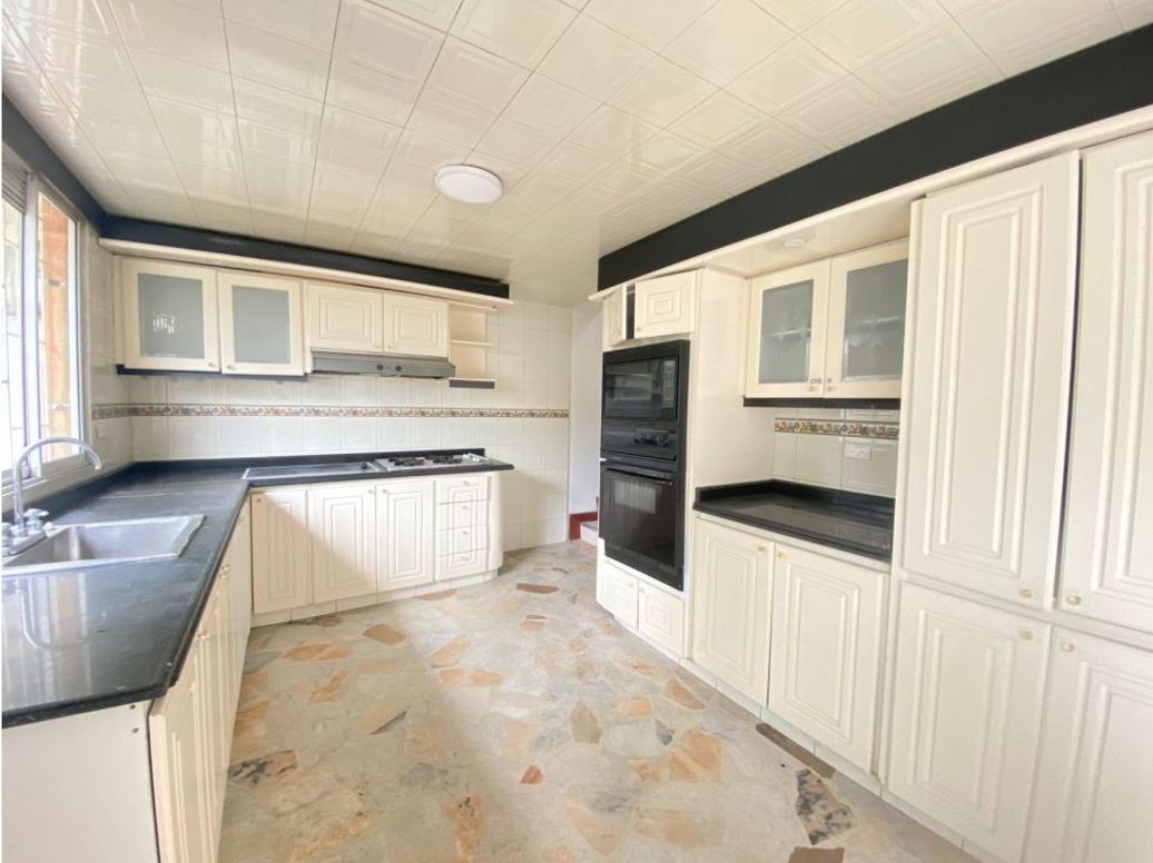 Casa en venta en Normandía, Bogotá · foto 19 de 20