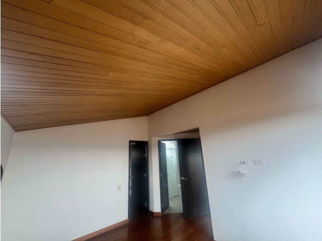 Casa de 3 alcobas en venta en Casa Blanca Suba, Bogotá, 300 m² · foto 18 de 20
